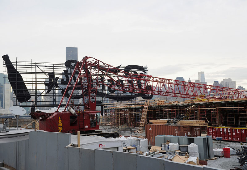 New York crane collapse injures seven workers Construction Week Online