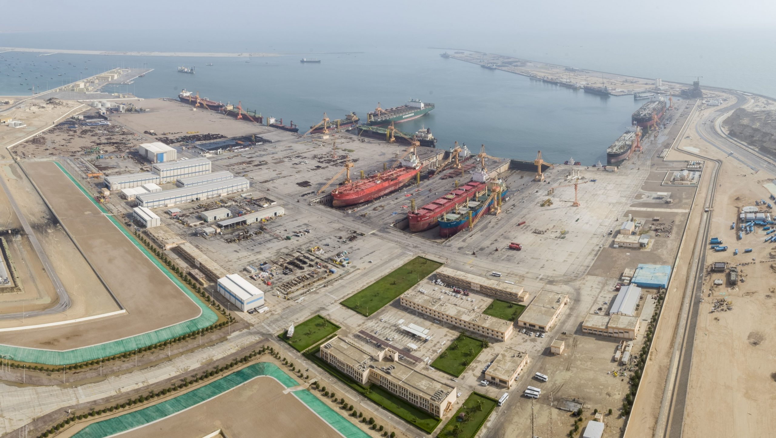 oman-national-day-duqm-port-attracts-foreign-investor-interest