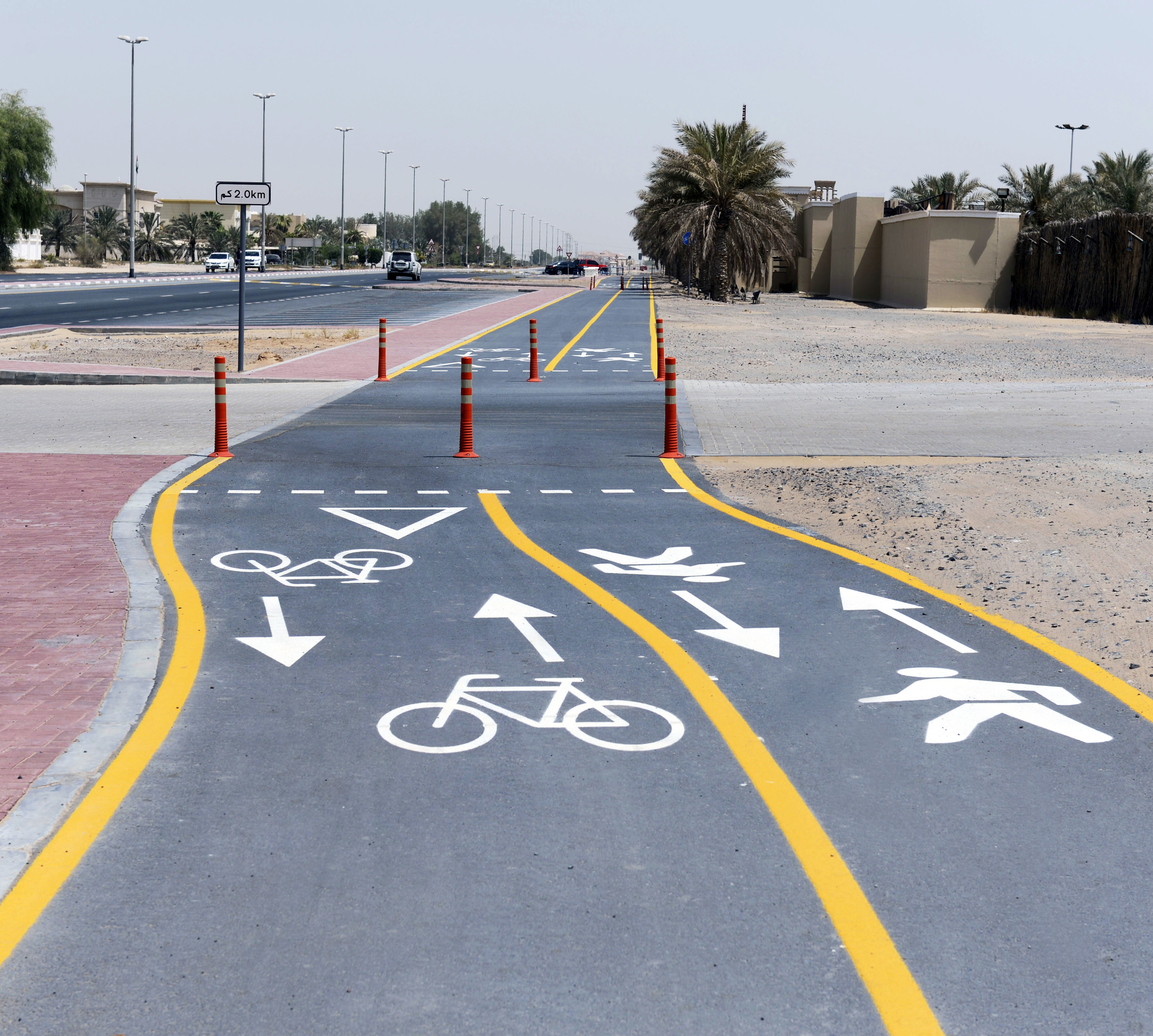 RTA extends cycling tracks to 425km constructs 4 way footbridge