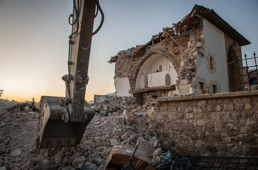 Turkey's Erdogan boasted of letting builders evade earthquake