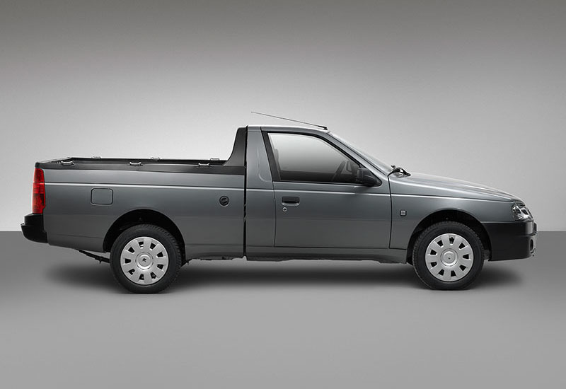 Side profile of the Arisan, or PU1, pickup. Side profile of the Arisan, or PU1, pickup.