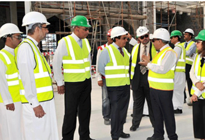 Officials touring the construction site of Bahrain’s Avenue Mall (Pic courtesy: BNA). Officials touring the construction site of Bahrain’s Avenue Mall (Pic courtesy: BNA).