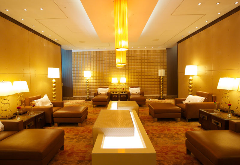 Dubai International Airport, Concourse 3A, Business Class lounge. Dubai International Airport, Concourse 3A, Business Class lounge.