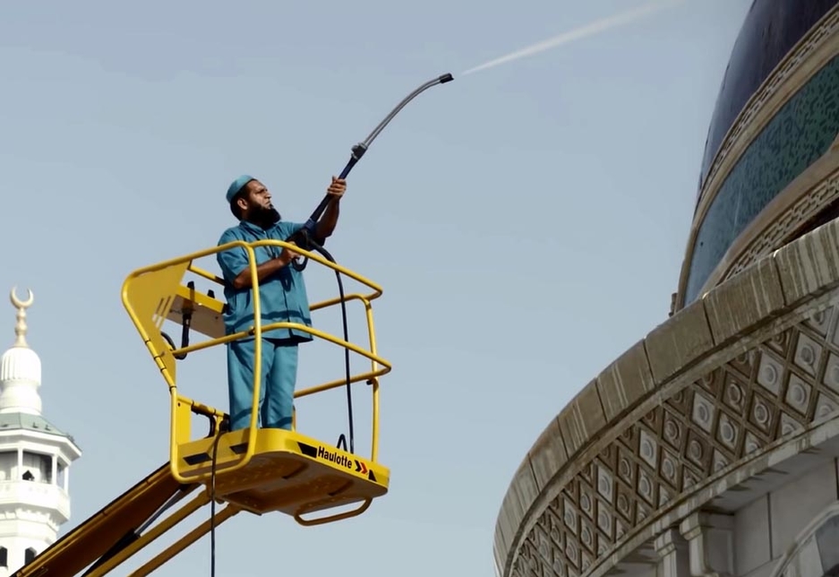 Haulotte Platforms Aid Masjid Al Haram Maintenance Products And