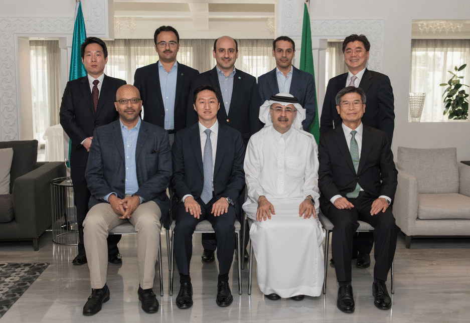 Saudi Arabian government officials attended the inauguration ceremony along with executives from HHI and Saudi Aramco. Saudi Arabian government officials attended the inauguration ceremony along with executives from HHI and Saudi Aramco.