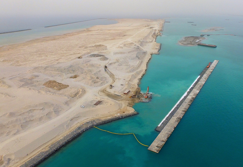 Jebel Ali Port. Jebel Ali Port.