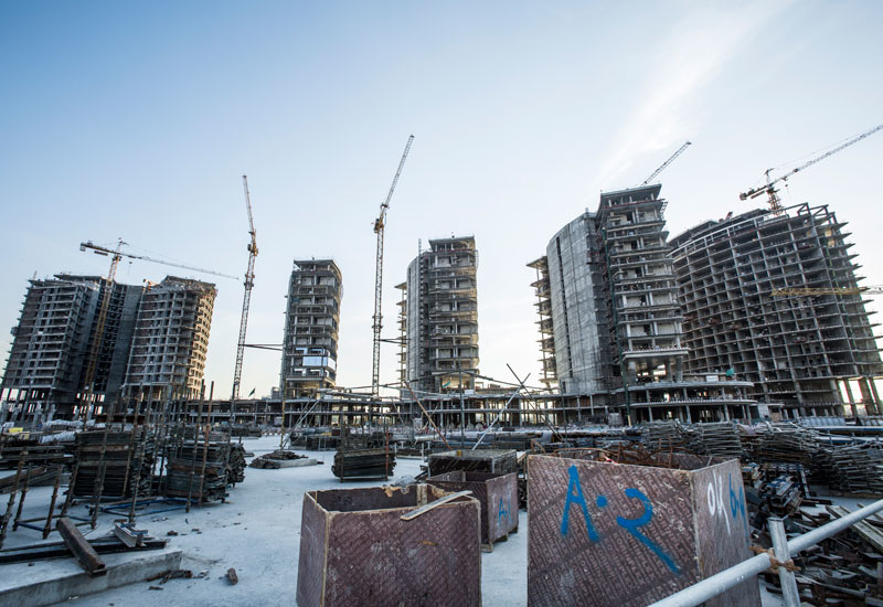 3,000 workers are currently involved in various on-site jobs for Jewel of the Creek. 3,000 workers are currently involved in various on-site jobs for Jewel of the Creek.