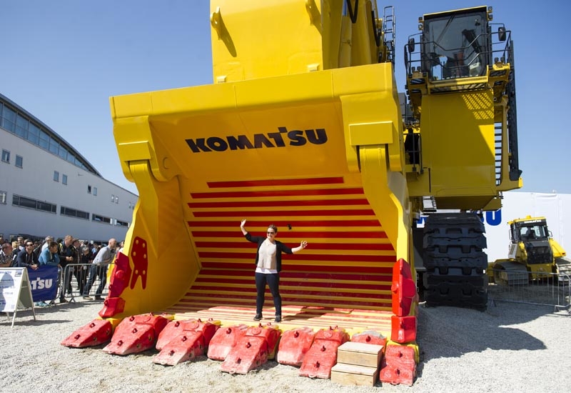 The Komatsu PC7000 present at Bauma 2016. The Komatsu PC7000 present at Bauma 2016.