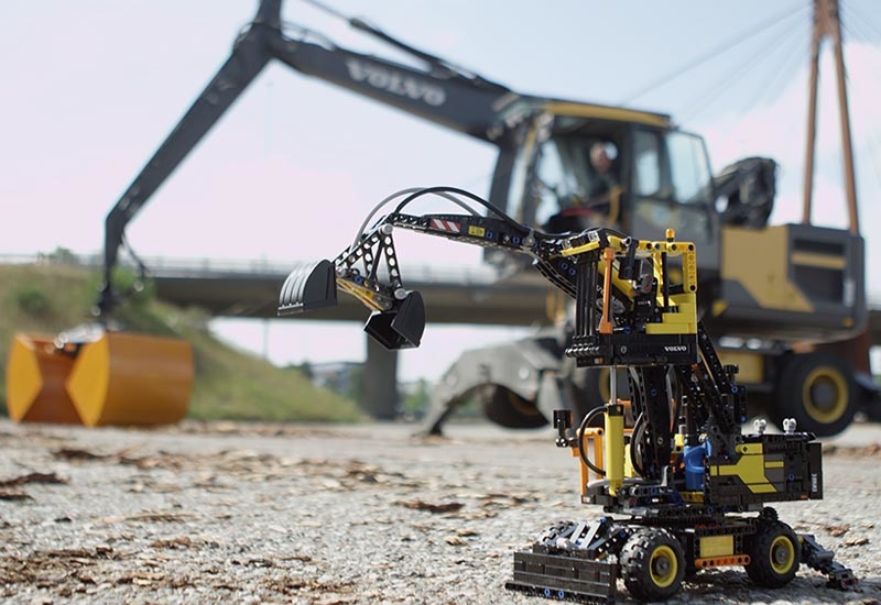 lego volvo digger
