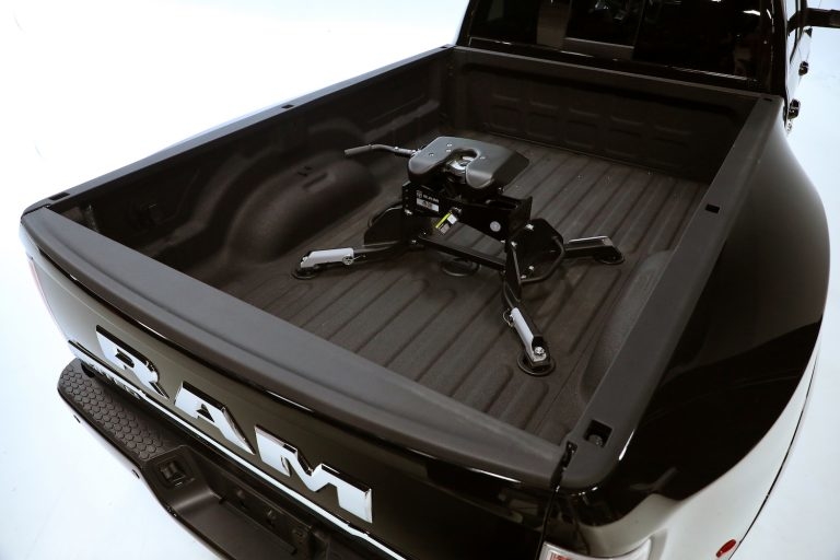 NEWS, PMV, Commercial vehicles, Fifth wheel, Pickup trucks, Pulling power, Ram, Torque, Trailers NEWS, PMV, Commercial vehicles, Fifth wheel, Pickup trucks, Pulling power, Ram, Torque, Trailers
