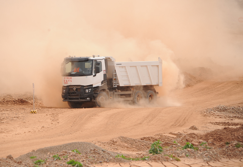 Renault Trucks’ K Xtrem offers a total capacity of 29 tonnes to 32.7 tonnes. Renault Trucks’ K Xtrem offers a total capacity of 29 tonnes to 32.7 tonnes.