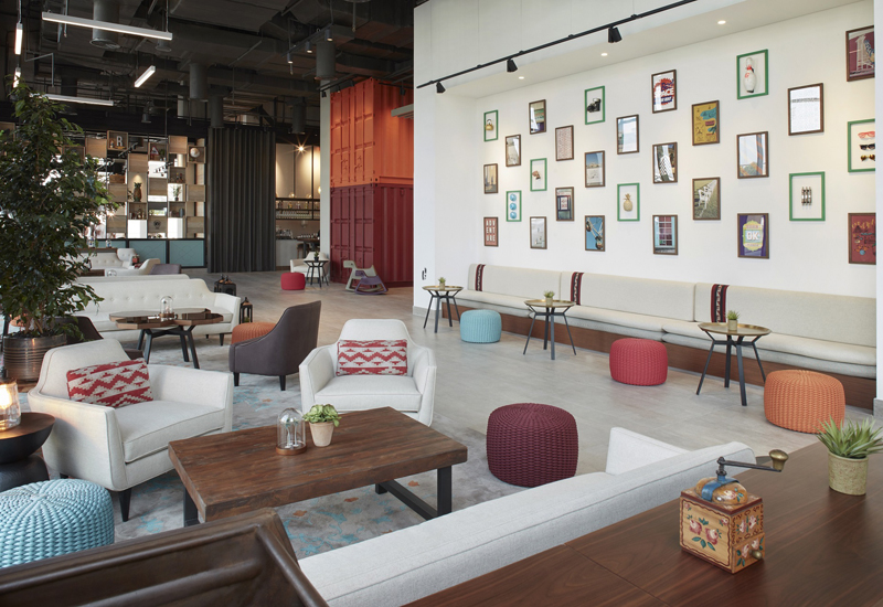 Rove Healthcare City lounge. Rove Healthcare City lounge.