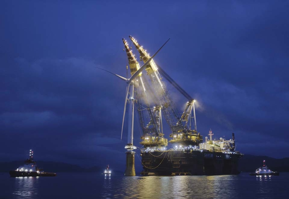 The installation of the wind turbines involved the lifting of the completed turbine towers, at a weight of 12,000 tonnes each, by one of the world’s largest heavy lift vessels. The installation of the wind turbines involved the lifting of the completed turbine towers, at a weight of 12,000 tonnes each, by one of the world’s largest heavy lift vessels.