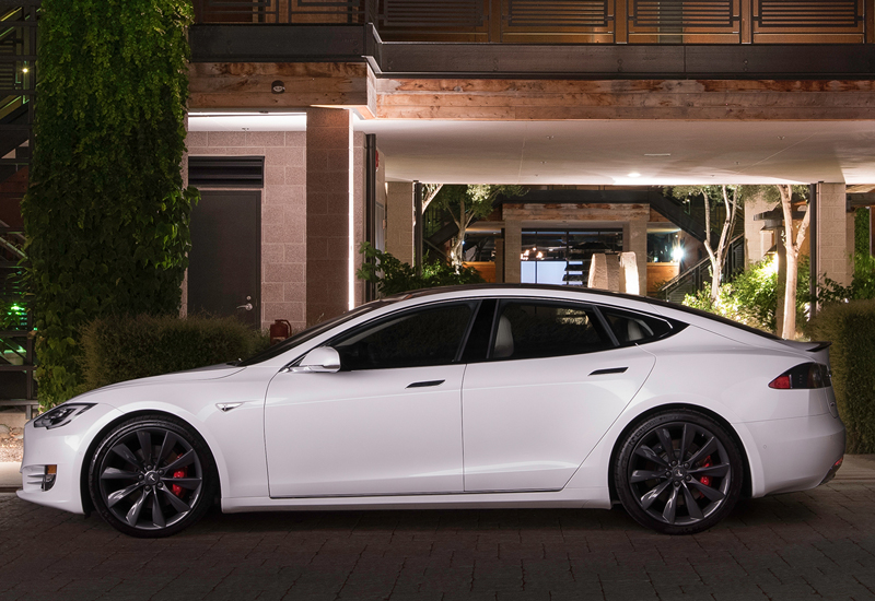 Tesla Model S. Tesla Model S.