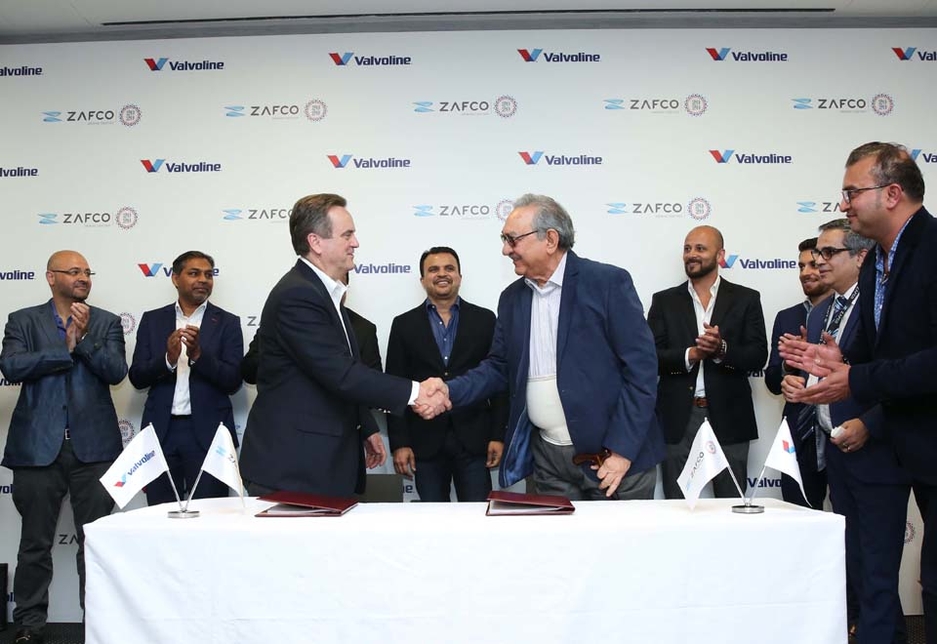 The deal was inked by Valvoline's Craig Moughler (left) and ZAFCO's Azim Yusufzai (right). The deal was inked by Valvoline's Craig Moughler (left) and ZAFCO's Azim Yusufzai (right).