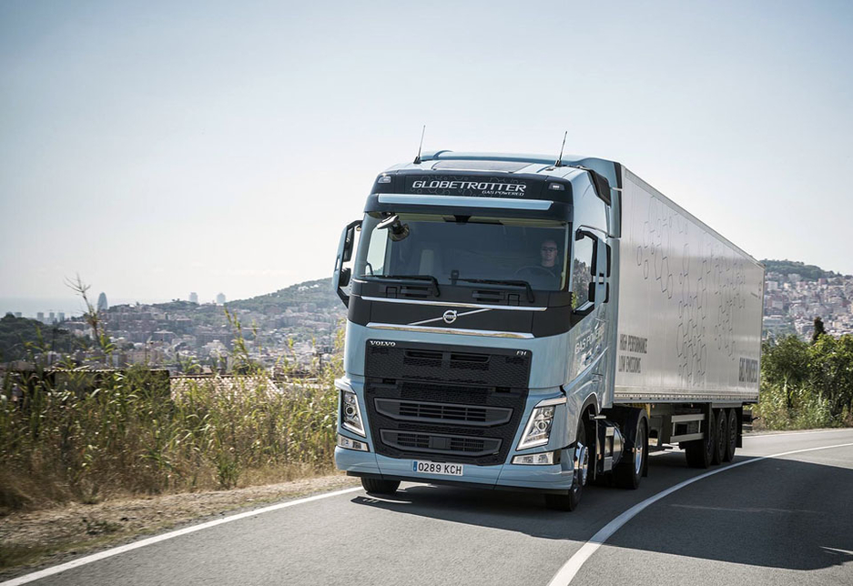 The Volvo FH LNG can deliver the same performance and fuel efficiency as a regular Volvo FH, even on steep hill climbs. The Volvo FH LNG can deliver the same performance and fuel efficiency as a regular Volvo FH, even on steep hill climbs.
