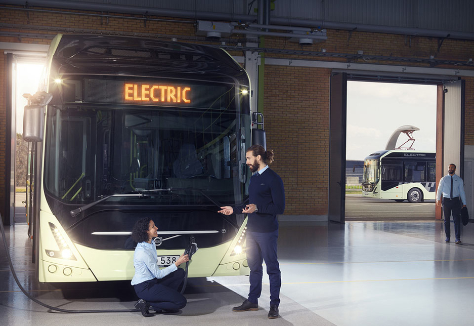 The Volvo 7900 Electric can be charged directly from the main grid via a standard CCS cable. The Volvo 7900 Electric can be charged directly from the main grid via a standard CCS cable.