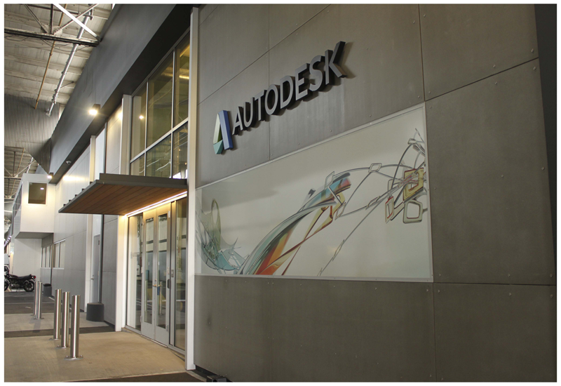 The Autodesk LIVE experience draws viewers into the architectural design. The Autodesk LIVE experience draws viewers into the architectural design.