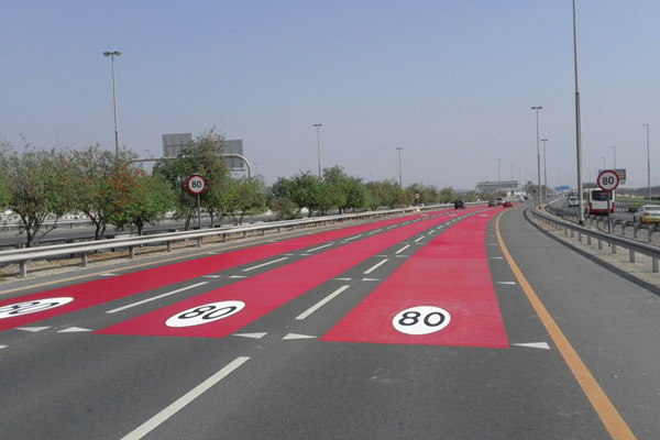 Evonik’s Degaroute road markings visible on a section of the Dubai-Al Ain road. Evonik’s Degaroute road markings visible on a section of the Dubai-Al Ain road.