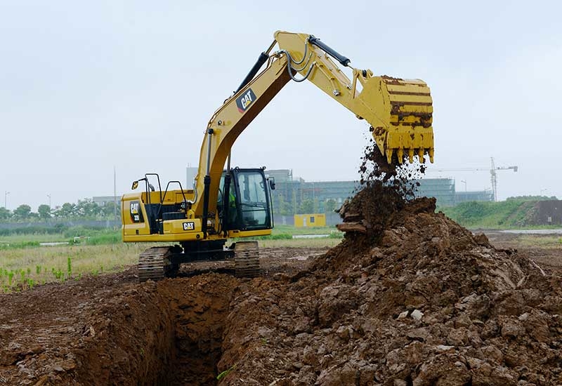 Crawler excavators are popular in construction and mining sites. Crawler excavators are popular in construction and mining sites.