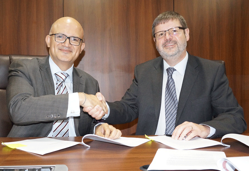 L to R: Navin Valrani, CEO of Leminar Air Conditioning Company and Richard Tuck, president of Hattersley. L to R: Navin Valrani, CEO of Leminar Air Conditioning Company and Richard Tuck, president of Hattersley.