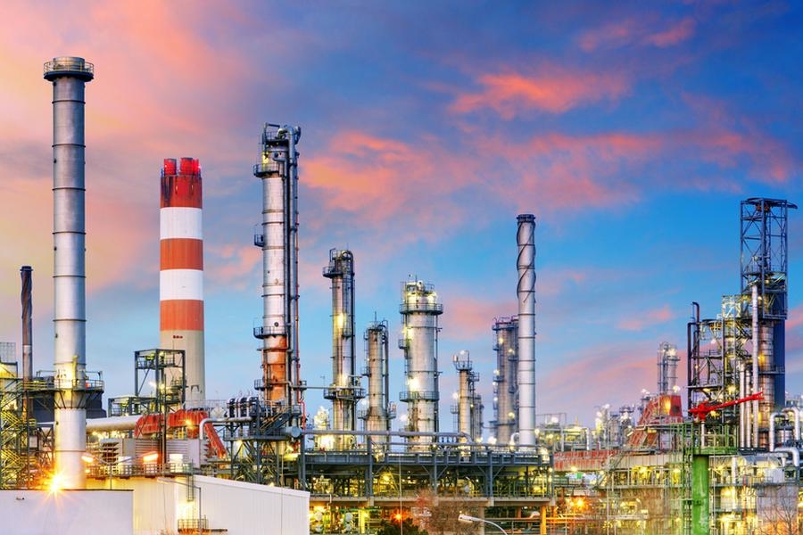 File picture of a petrochemicals complex-illustrative image only. File picture of a petrochemicals complex-illustrative image only.