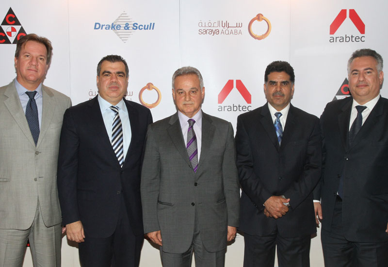 The project's developer and joint venture partners at the contract signing ceremony The project's developer and joint venture partners at the contract signing ceremony