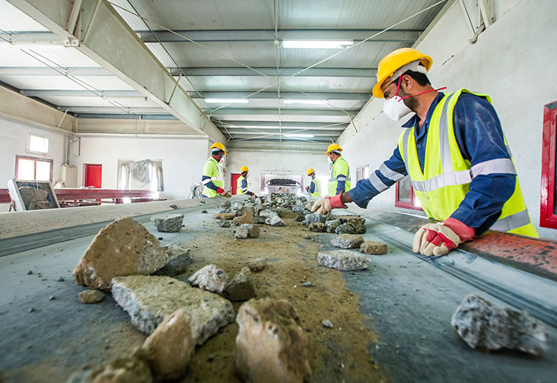 ANALYSIS, Facilities Management, Bee'ah, Bee'ah Waste Management Centre, Recyclables, Recycling, Waste, Waste collection, Waste management, Waste recovery ANALYSIS, Facilities Management, Bee'ah, Bee'ah Waste Management Centre, Recyclables, Recycling, Waste, Waste collection, Waste management, Waste recovery
