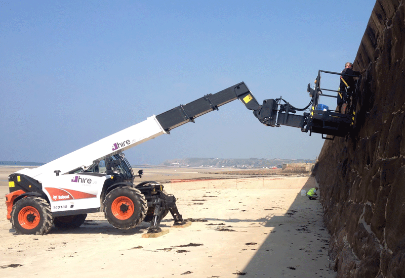 The T40180 is the largest model in Bobcat’s line-up of rigid-frame telehandlers. The T40180 is the largest model in Bobcat’s line-up of rigid-frame telehandlers.