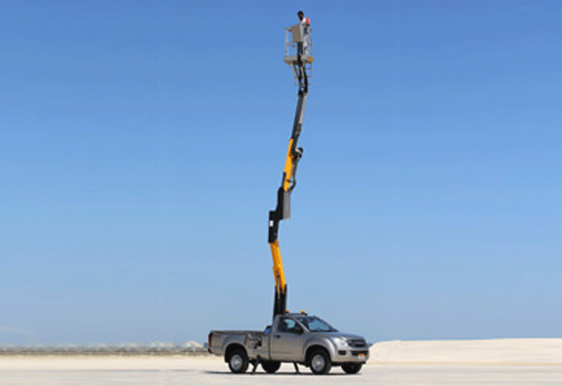 The pickup-mounted AWP offers an impressive combination of mobility and reach. The pickup-mounted AWP offers an impressive combination of mobility and reach.