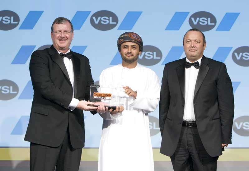 Al Salmy (centre) picks up his award from VSL's Stephen Burke (eft) and Carlos Correia Al Salmy (centre) picks up his award from VSL's Stephen Burke (eft) and Carlos Correia