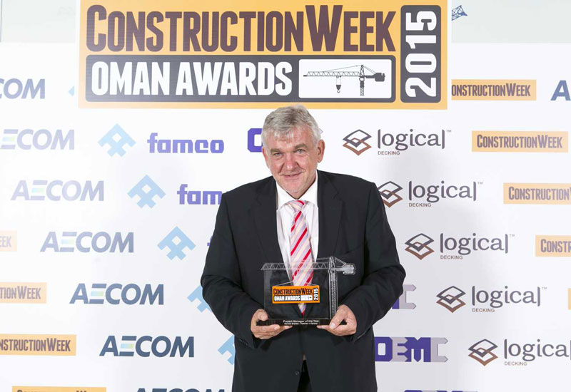 Gerold Bickert of Hoehler + Partner with his Project Manager of the Year prize Gerold Bickert of Hoehler + Partner with his Project Manager of the Year prize