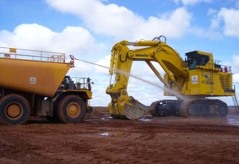 Komatsu PC4000 gets hosed down in Tanzania. Komatsu PC4000 gets hosed down in Tanzania.
