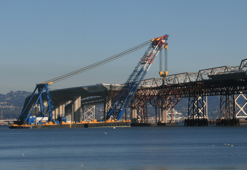 The Left Coast Lifter is 400ft in length and can lift 1,750 tonnes. The Left Coast Lifter is 400ft in length and can lift 1,750 tonnes.