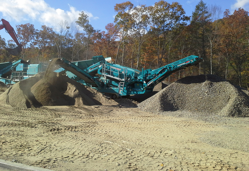 Carrier Home Builders has become the first US firm to purchase a Powerscreen Warrior 1400X. Carrier Home Builders has become the first US firm to purchase a Powerscreen Warrior 1400X.