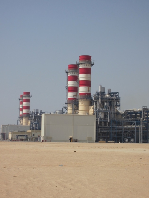 Shuweihat S3 power plant. Shuweihat S3 power plant.