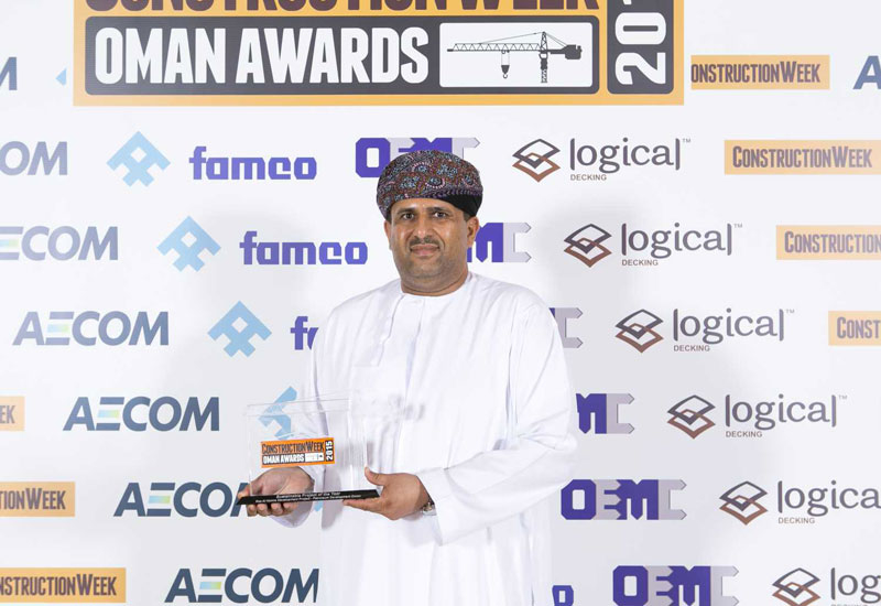 PDO's Ahmad Shaibani with the Sustainability trophy PDO's Ahmad Shaibani with the Sustainability trophy