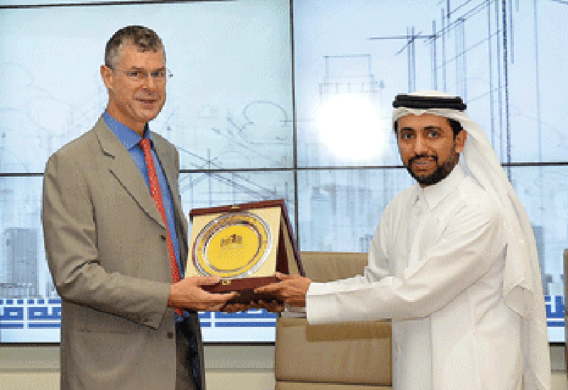QU President Dr Hassan Al Derham and QDVC CEO Yanick Garillon at the agreement signing event. (image The Peninsula) QU President Dr Hassan Al Derham and QDVC CEO Yanick Garillon at the agreement signing event. (image The Peninsula)