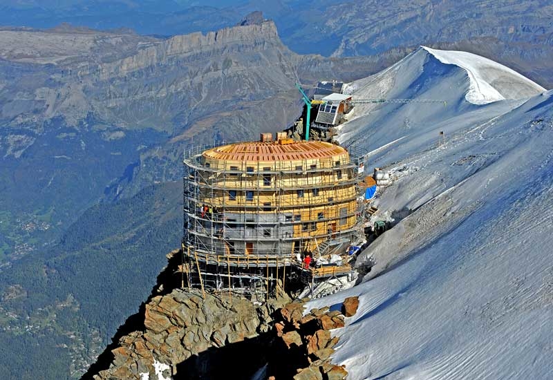 Pictures Refuge Du Gouter Construction France Photos Projects And Tenders Construction Week Online