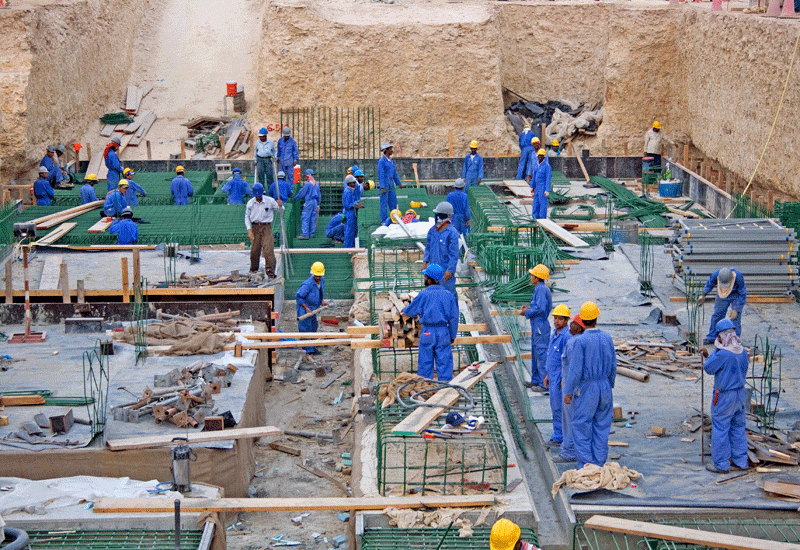 Uae S Midday Work Activity Ban Comes Into Effect Business Construction Week Online