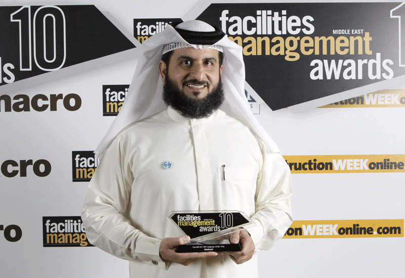 Imdaad's CEO Jamal Abdulla Lootah accepts the award for Overall GCC FM Company of The Year Imdaad's CEO Jamal Abdulla Lootah accepts the award for Overall GCC FM Company of The Year