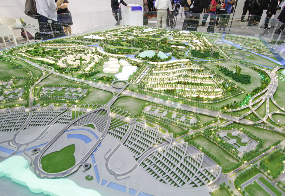 The 72-storey Meydan Tower on Sheikh Zayed Road is a significant first foray beyond the borders of the Meydan City development. The 72-storey Meydan Tower on Sheikh Zayed Road is a significant first foray beyond the borders of the Meydan City development.