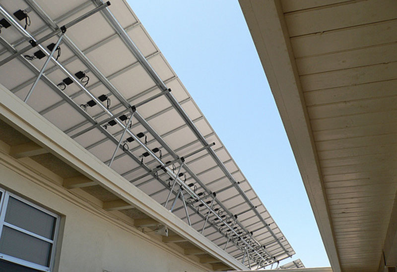 An example of BIPV applied to a solar roof. An example of BIPV applied to a solar roof.