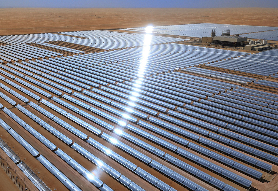 Shams 1 incorporates more than 258,000 mirrors mounted on 768 parabolic troughs. Shams 1 incorporates more than 258,000 mirrors mounted on 768 parabolic troughs.