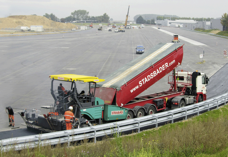 Voegele laid a total of 51,500m? of track Voegele laid a total of 51,500m? of track