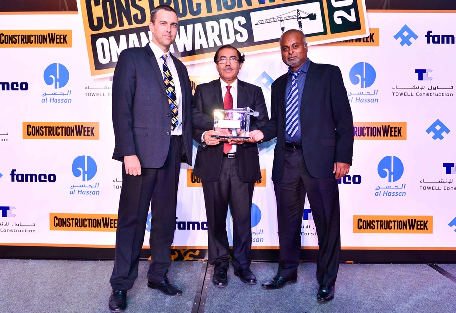Atkins director David Hutton (l) & architect Rohan Thotabaduge (r) collect CW Consultant of the Year Award from C K Khanna, BEC. Atkins director David Hutton (l) & architect Rohan Thotabaduge (r) collect CW Consultant of the Year Award from C K Khanna, BEC.