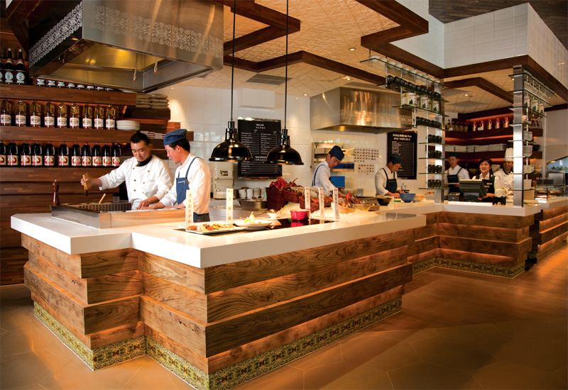 Cooking stations create a market atmosphere. Cooking stations create a market atmosphere.