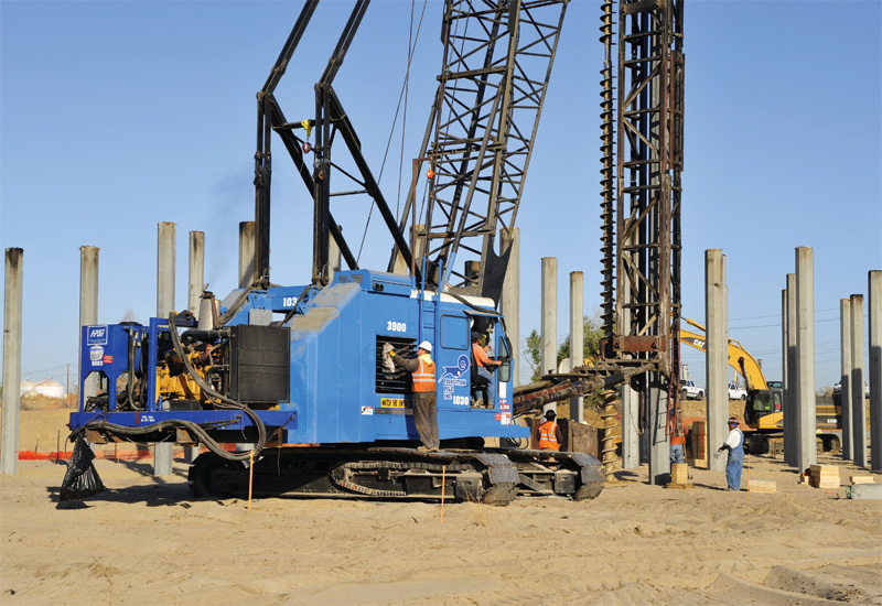 An example of a typical piling-rig operation underway. An example of a typical piling-rig operation underway.