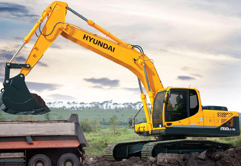 Hyundai 9S series excavators are popular in the Middle East. Hyundai 9S series excavators are popular in the Middle East.