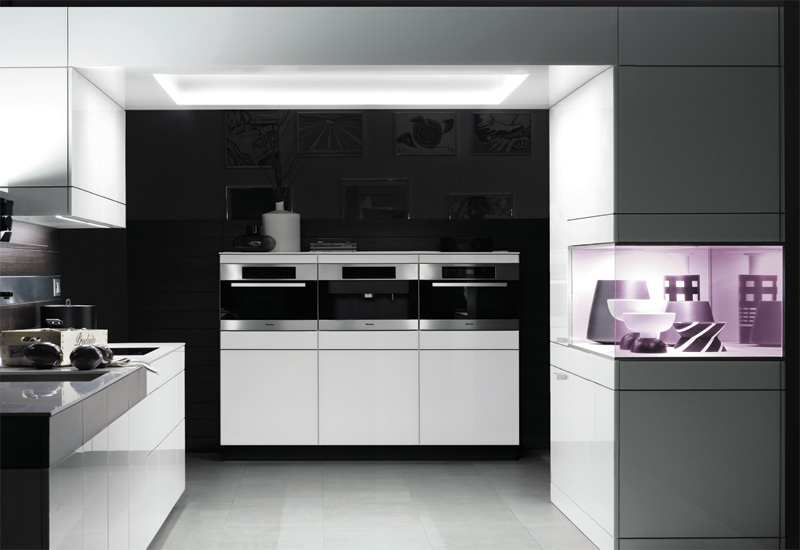 Kitchens & beyond/Poggenpohl. Kitchens & beyond/Poggenpohl.